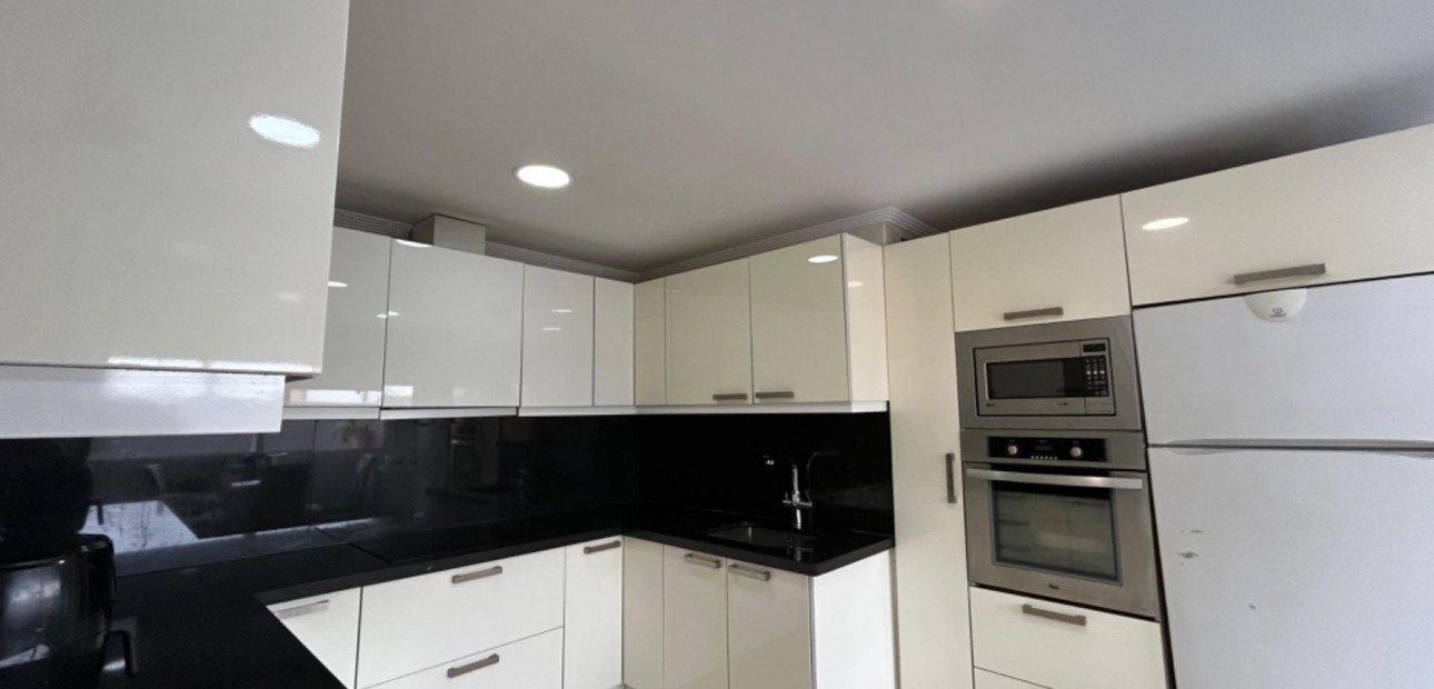 Sale - Villa -
Torrevieja - Playa del cura