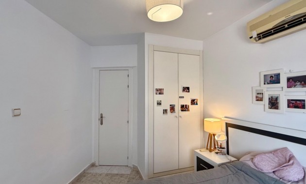 Sale - Villa -
Torrevieja - Playa del cura