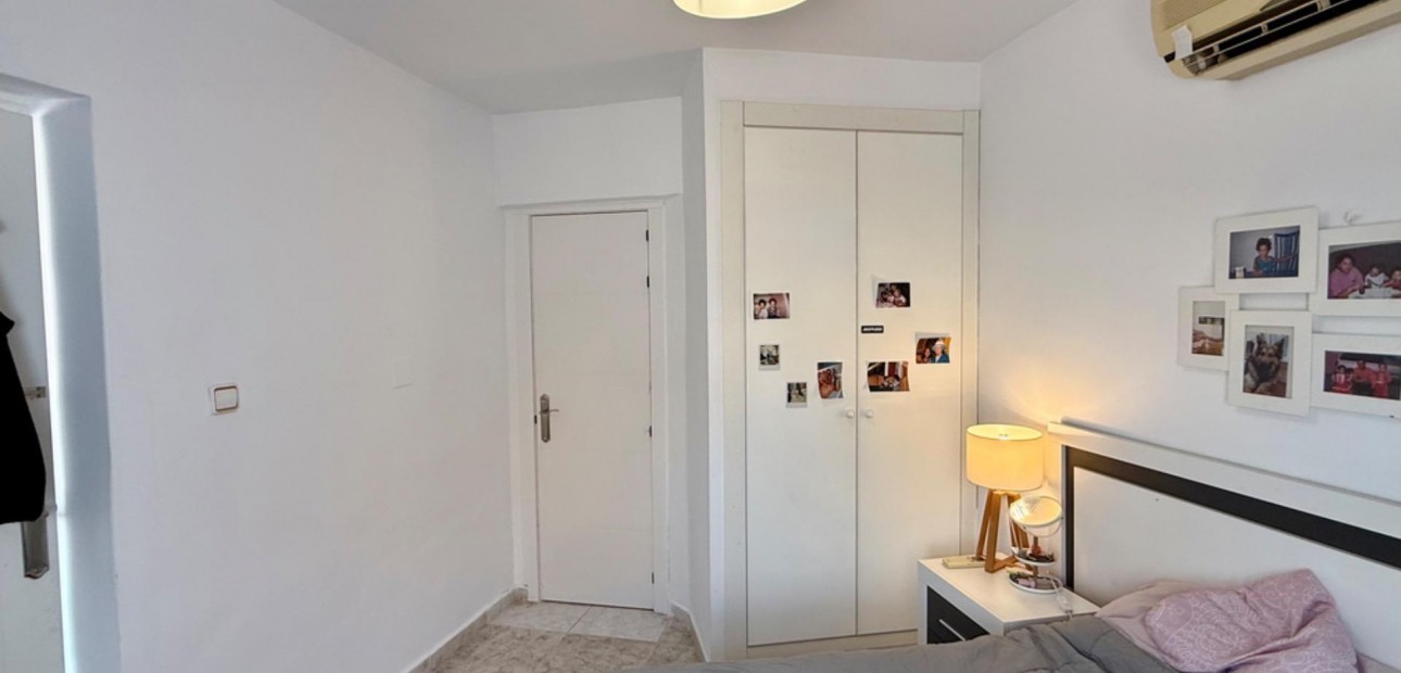 Sale - Villa -
Torrevieja - Playa del cura