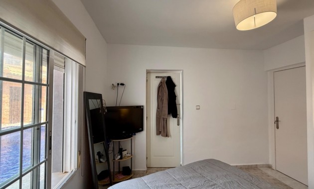 Sale - Villa -
Torrevieja - Playa del cura