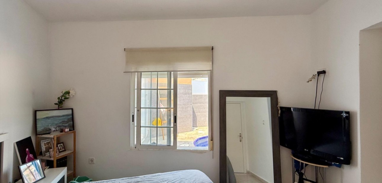 Sale - Villa -
Torrevieja - Playa del cura