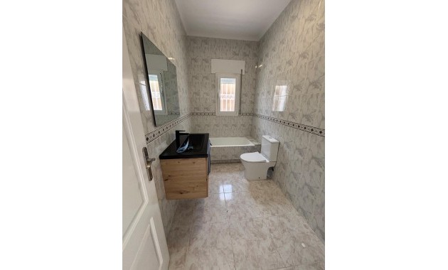 Herverkoop - Villa -
Ciudad quesada - Costa blanca sur