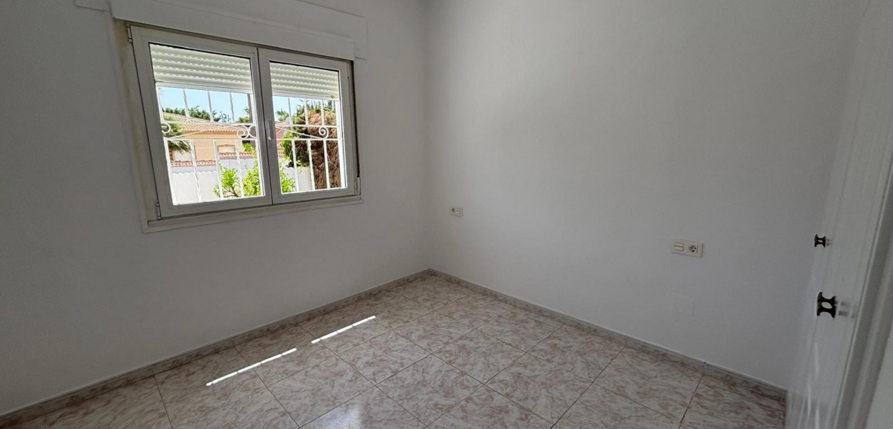 Herverkoop - Villa -
Ciudad quesada - Costa blanca sur