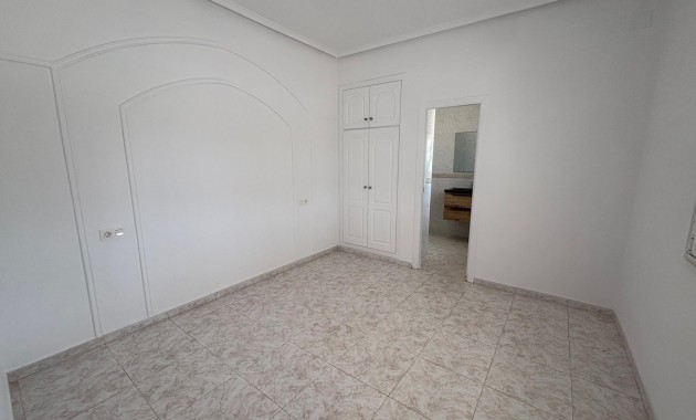 Herverkoop - Villa -
Ciudad quesada - Costa blanca sur
