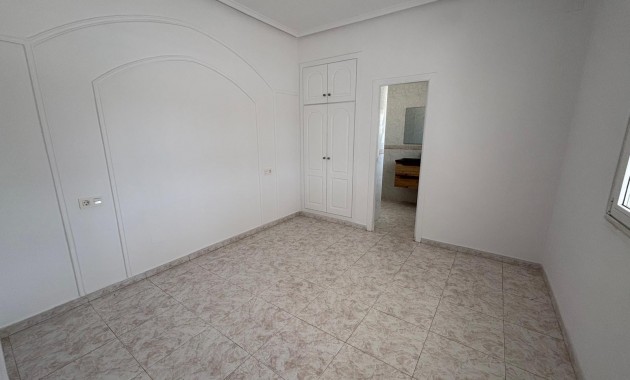 Herverkoop - Villa -
Ciudad quesada - Costa blanca sur