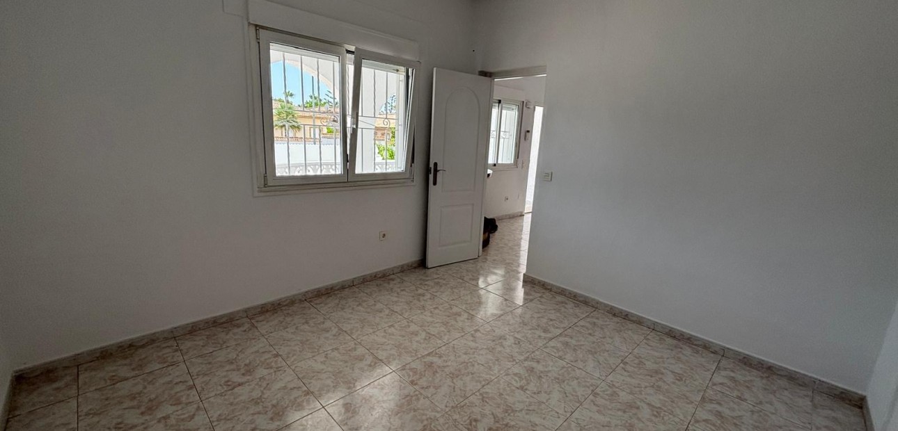 Herverkoop - Villa -
Ciudad quesada - Costa blanca sur