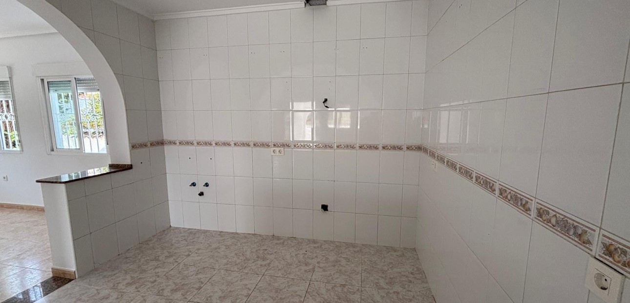 Herverkoop - Villa -
Ciudad quesada - Costa blanca sur