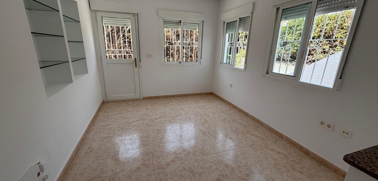 Herverkoop - Villa -
Ciudad quesada - Costa blanca sur