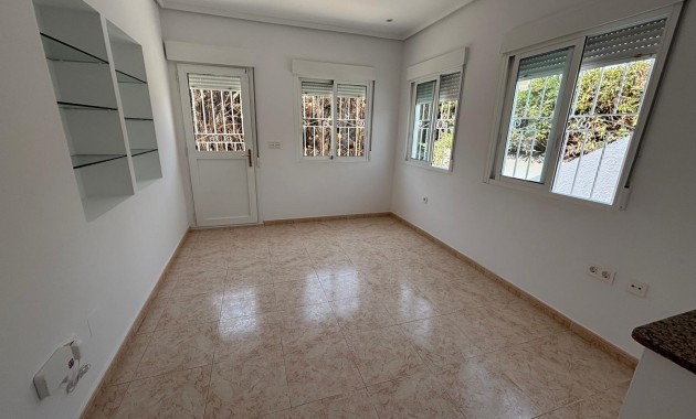 Herverkoop - Villa -
Ciudad quesada - Costa blanca sur