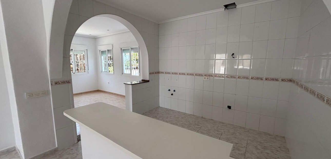 Herverkoop - Villa -
Ciudad quesada - Costa blanca sur