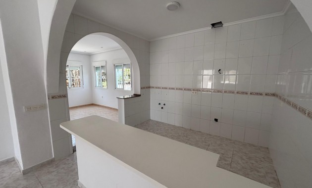 Herverkoop - Villa -
Ciudad quesada - Costa blanca sur