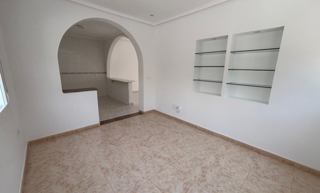 Herverkoop - Villa -
Ciudad quesada - Costa blanca sur