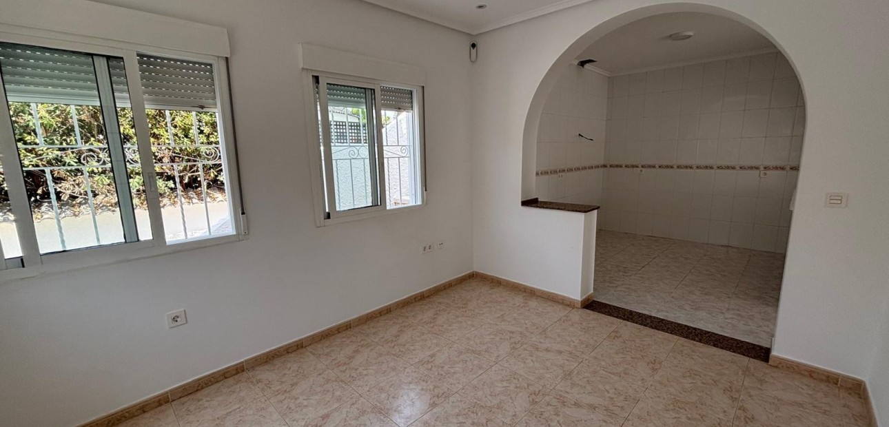 Herverkoop - Villa -
Ciudad quesada - Costa blanca sur