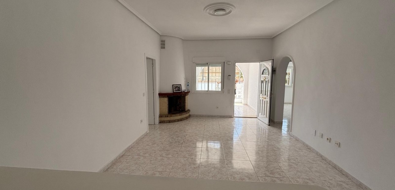 Herverkoop - Villa -
Ciudad quesada - Costa blanca sur