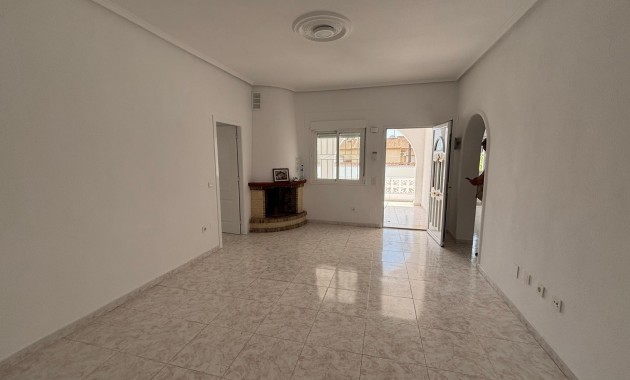 Herverkoop - Villa -
Ciudad quesada - Costa blanca sur