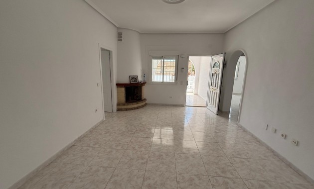 Herverkoop - Villa -
Ciudad quesada - Costa blanca sur