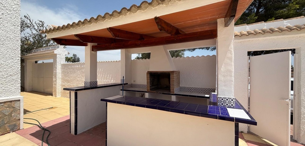 Herverkoop - Villa -
Ciudad quesada - Costa blanca sur