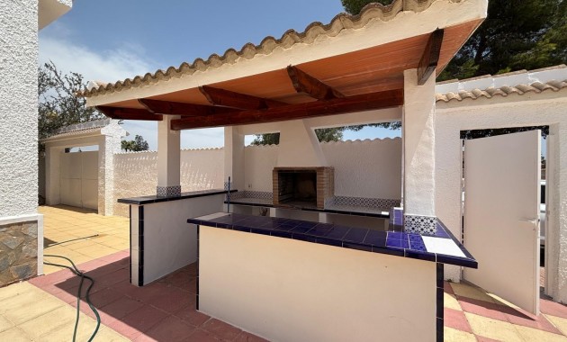 Herverkoop - Villa -
Ciudad quesada - Costa blanca sur
