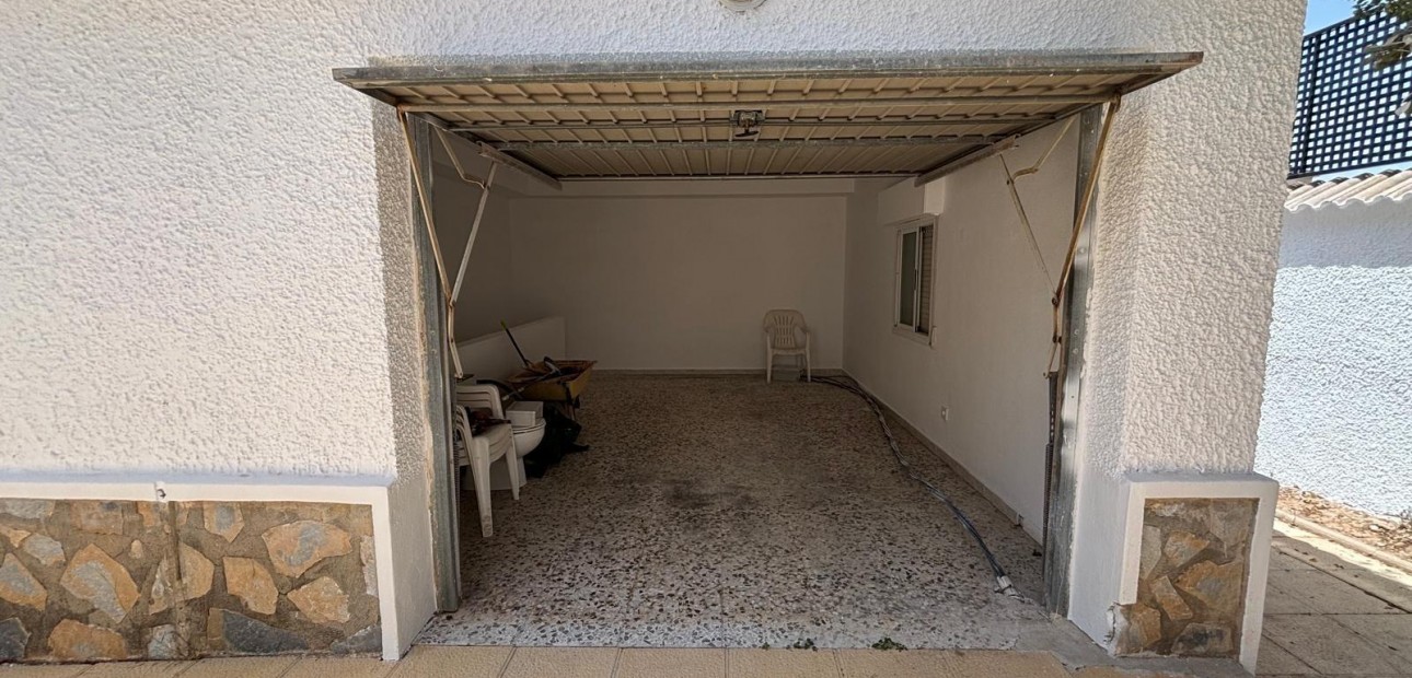 Herverkoop - Villa -
Ciudad quesada - Costa blanca sur