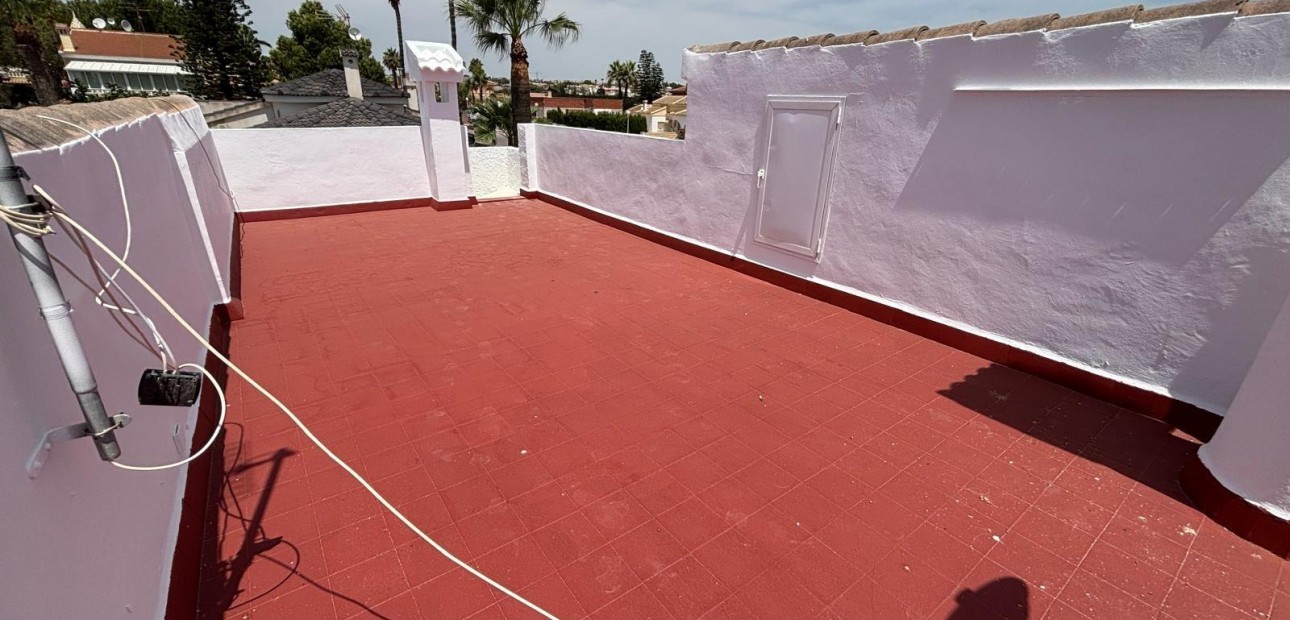 Herverkoop - Villa -
Ciudad quesada - Costa blanca sur