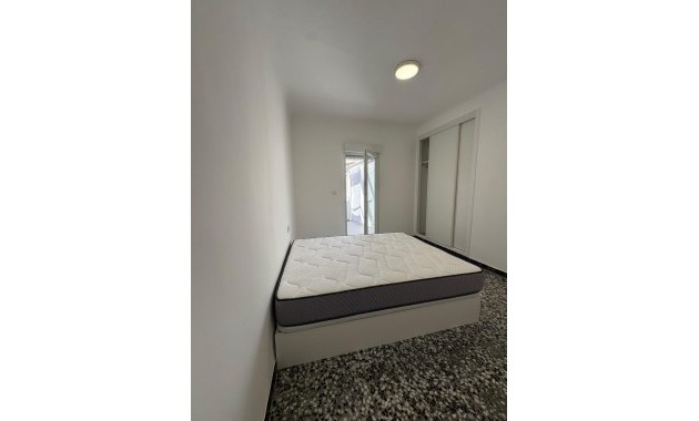 Sale - Apartment / flat -
Orihuela Costa - Playa Flamenca