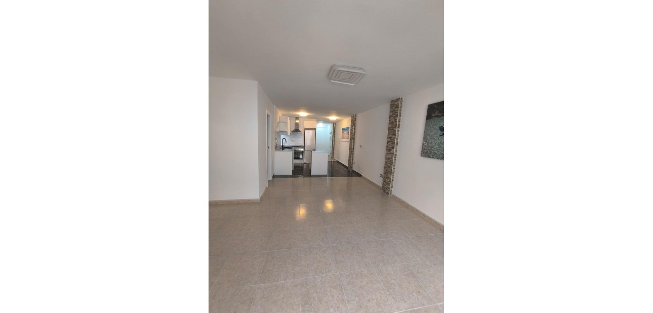 Sale - Apartment / flat -
Torrevieja - Playa del cura