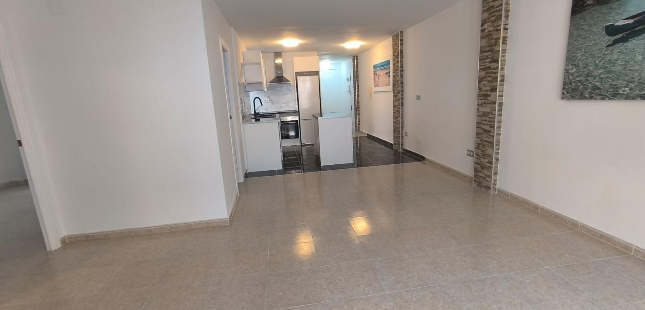 Sale - Apartment / flat -
Torrevieja - Playa del cura