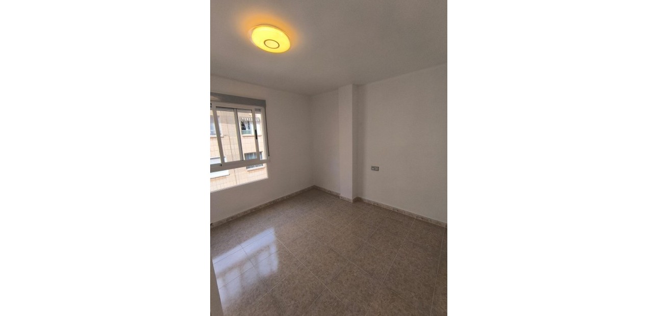 Sale - Apartment / flat -
Torrevieja - Playa del cura
