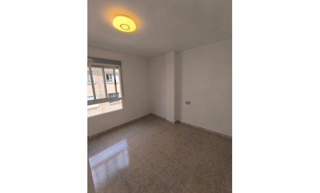 Sale - Apartment / flat -
Torrevieja - Playa del cura
