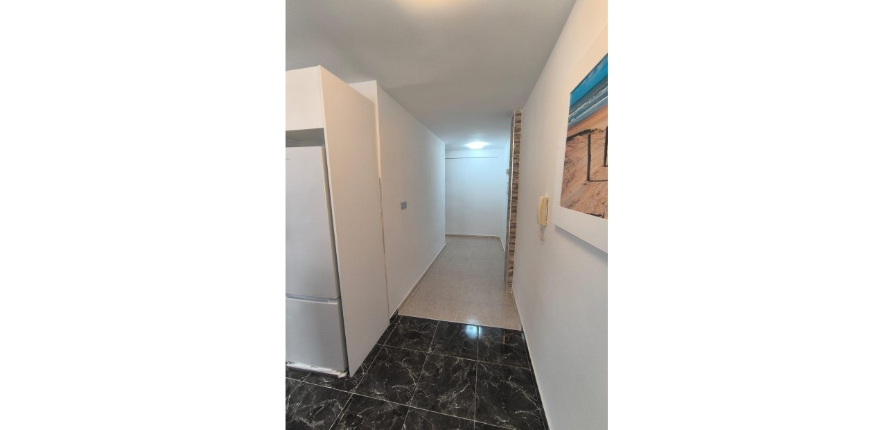 Sale - Apartment / flat -
Torrevieja - Playa del cura
