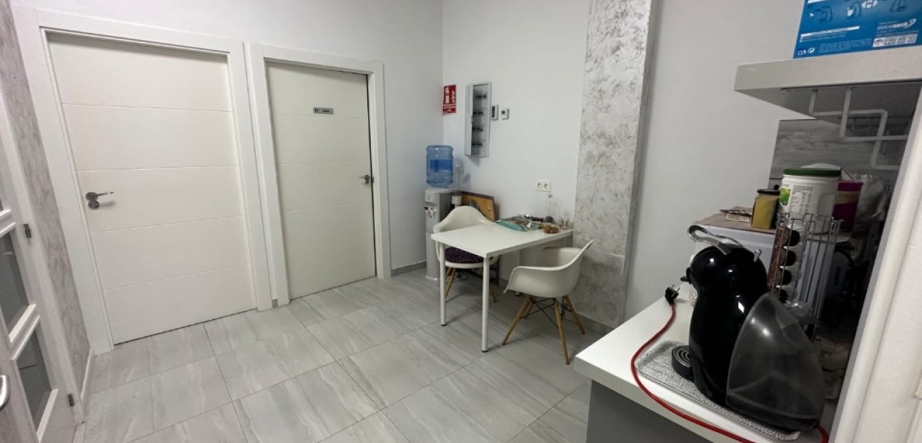 Sale - Commercial -
La Zenia