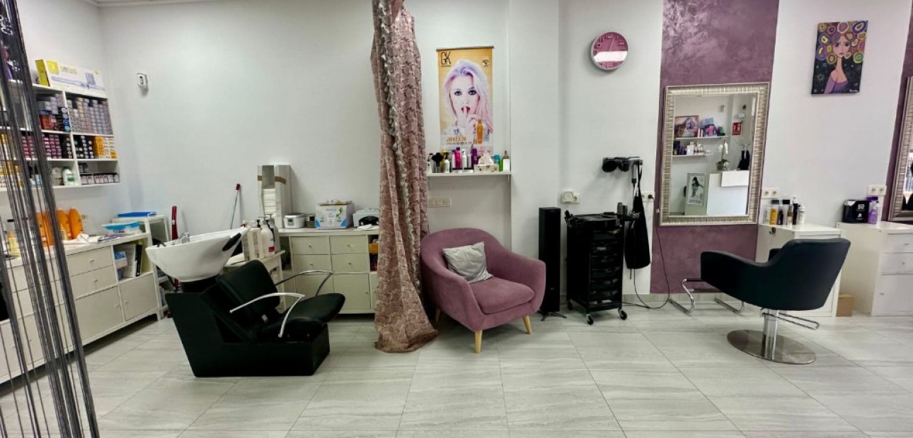 Sale - Commercial -
La Zenia