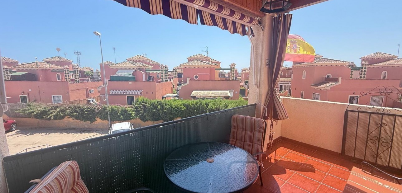 Herverkoop - Bungalow -
Orihuela Costa - Playa Flamenca