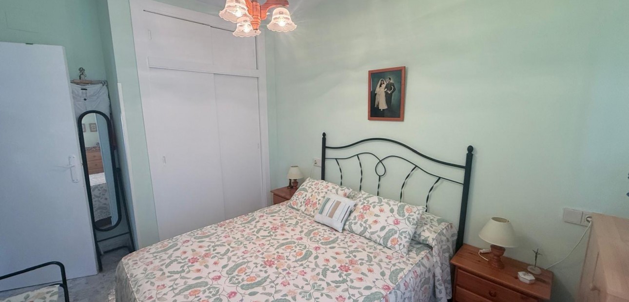 Herverkoop - Bungalow -
Orihuela Costa - Playa Flamenca