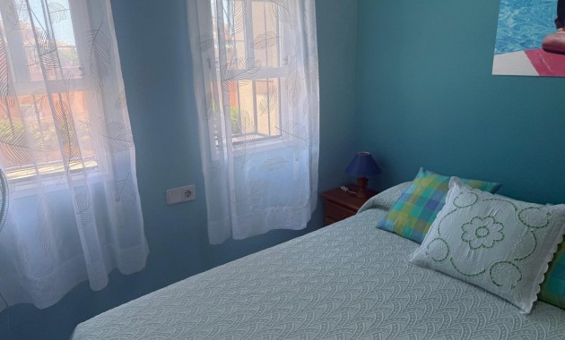 Herverkoop - Bungalow -
Orihuela Costa - Playa Flamenca