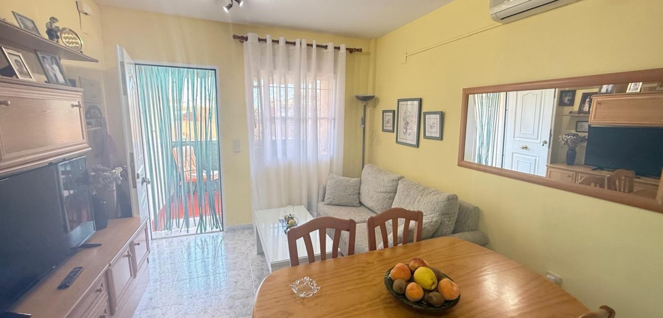 Herverkoop - Bungalow -
Orihuela Costa - Playa Flamenca