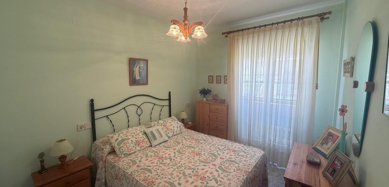 Herverkoop - Bungalow -
Orihuela Costa - Playa Flamenca