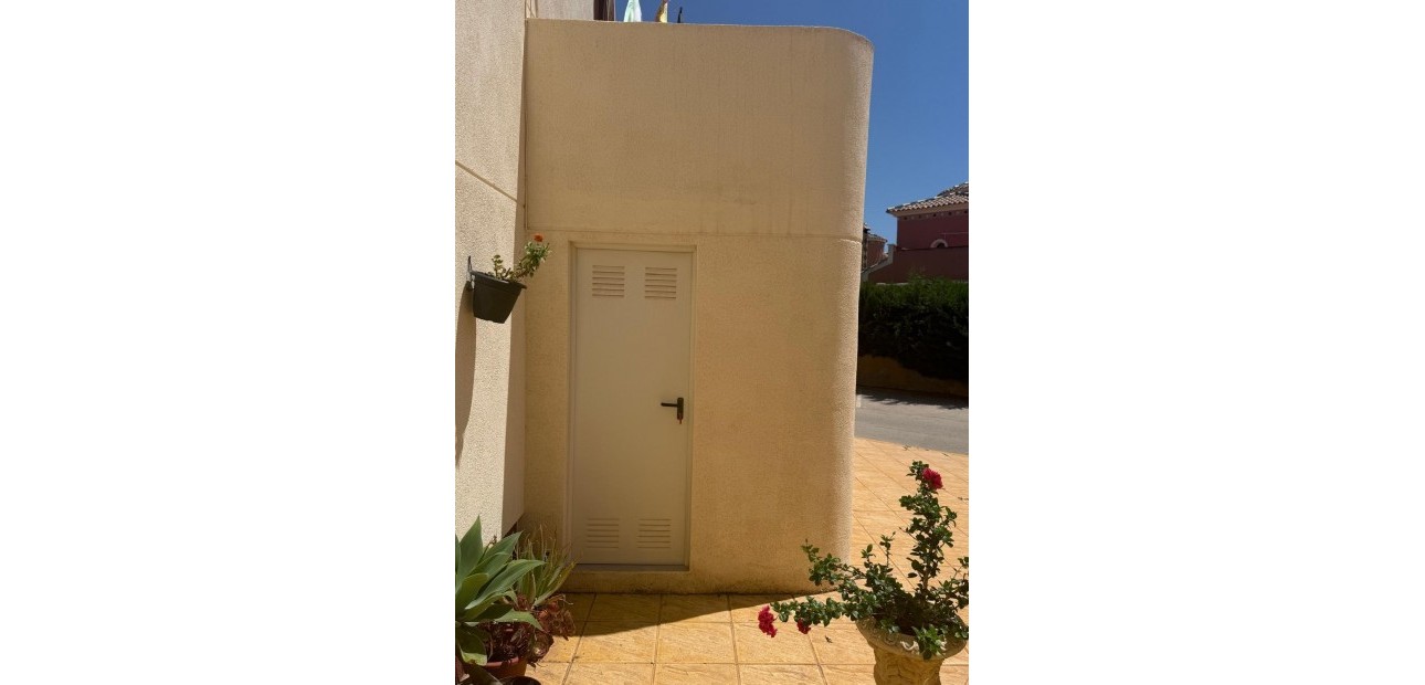 Herverkoop - Bungalow -
Orihuela Costa - Playa Flamenca