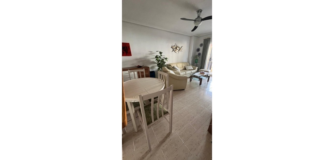 Herverkoop - Appartement / flat -
Torrevieja - Torreblanca
