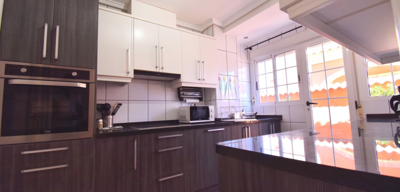 Herverkoop - Detached Villa -
Orihuela Costa - Playa Flamenca