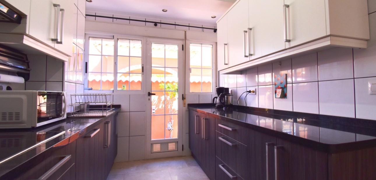 Herverkoop - Detached Villa -
Orihuela Costa - Playa Flamenca