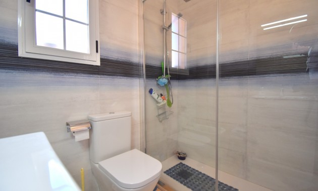 Herverkoop - Detached Villa -
Orihuela Costa - Playa Flamenca