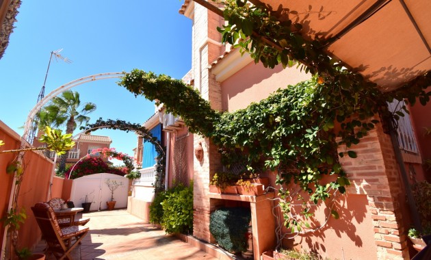 Herverkoop - Detached Villa -
Orihuela Costa - Playa Flamenca