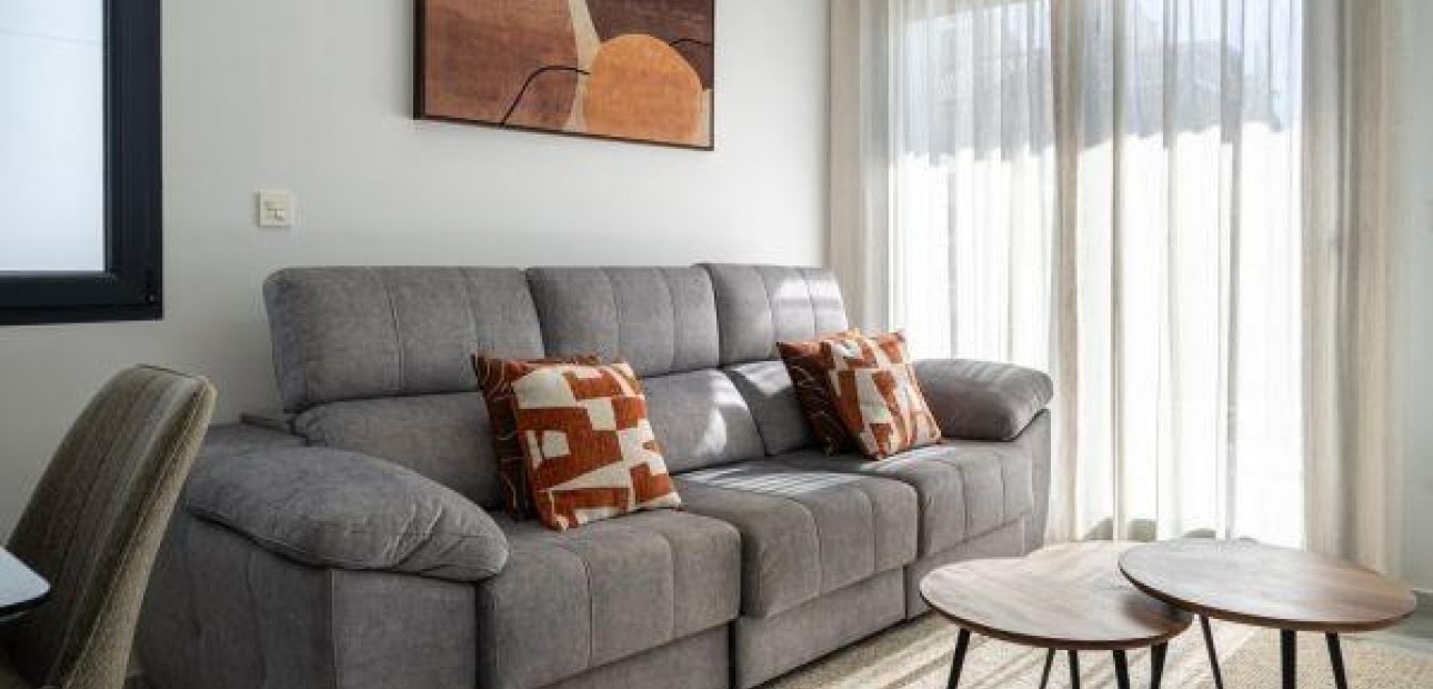 Sale - Villa -
Torrevieja - El limonar