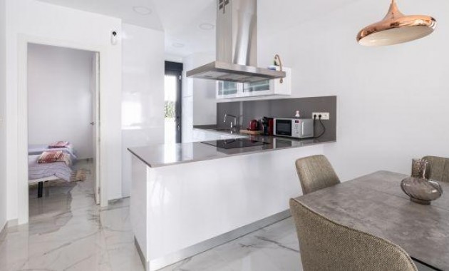 Sale - Villa -
Torrevieja - El limonar