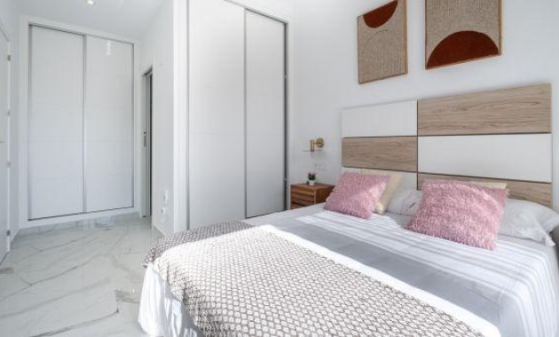 Sale - Villa -
Torrevieja - El limonar