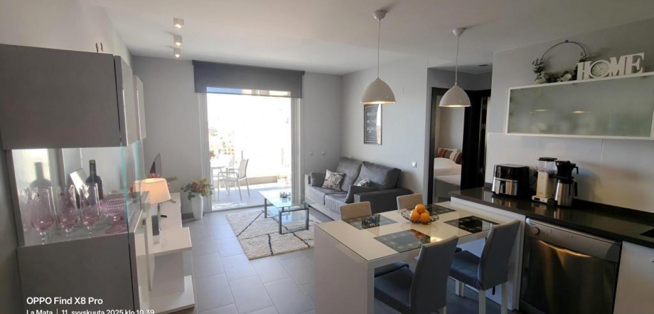 Herverkoop - Appartement / flat -
Torrevieja - La Mata