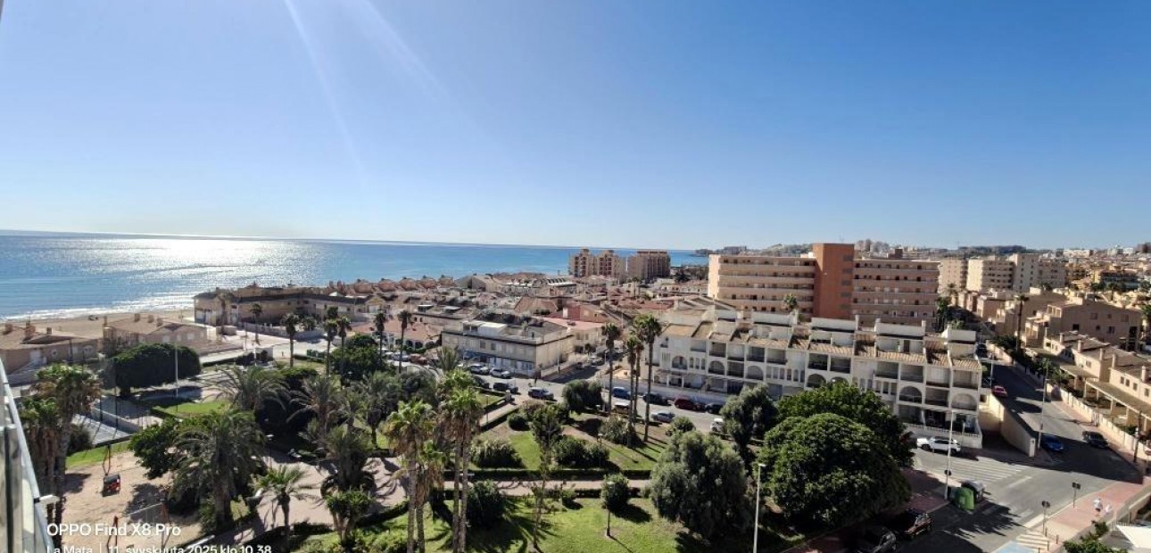 Herverkoop - Appartement / flat -
Torrevieja - La Mata