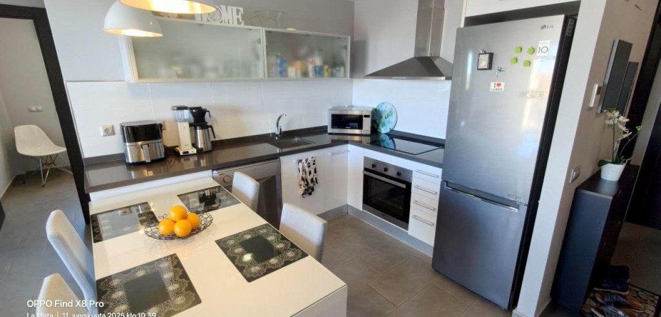 Herverkoop - Appartement / flat -
Torrevieja - La Mata