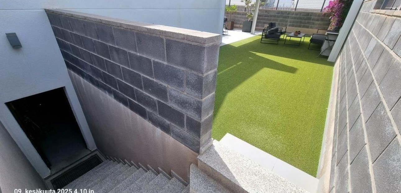 Sale - Villa -
Torrevieja - Aguas Nuevas